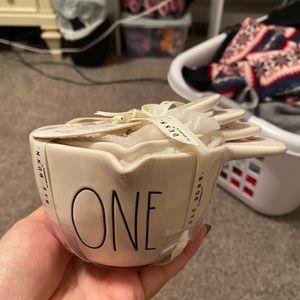 Rae Dunn measuring cups